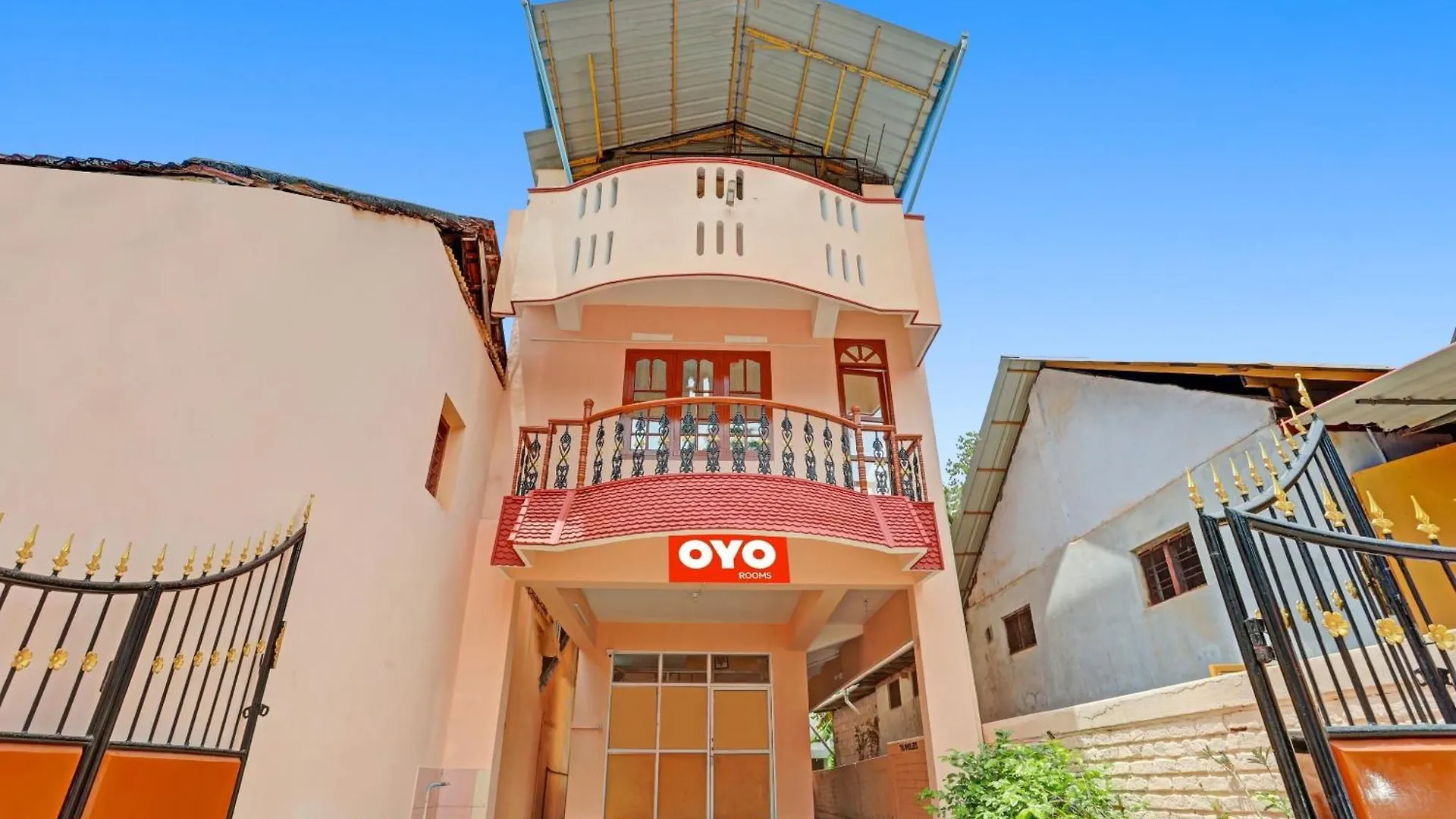 Hotel O North Park Tourist Home Kazhakuttam 3*,  India